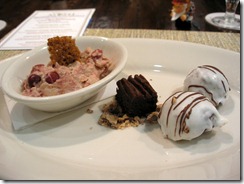 Our just desserts! Three of 'em, each prettier - and tastier - than the next.